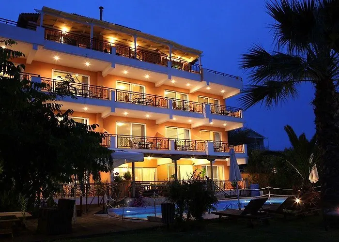 公寓式酒店 Grand Nefeli 4*