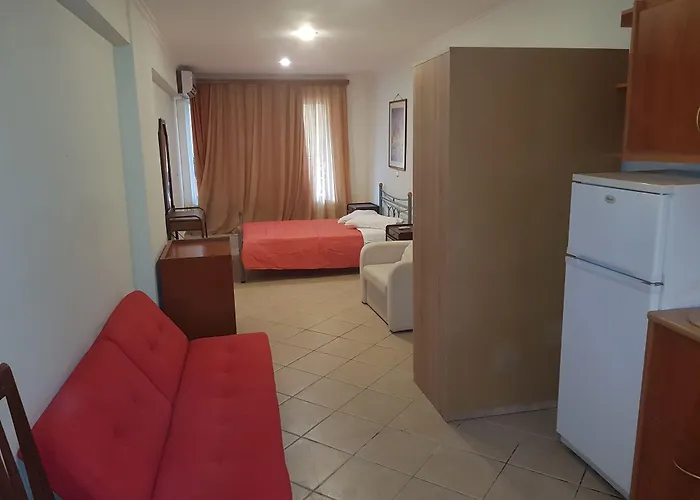 Grand Nefeli 公寓式酒店 4*