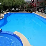 Grand Nefeli Apartmanhotel 4*