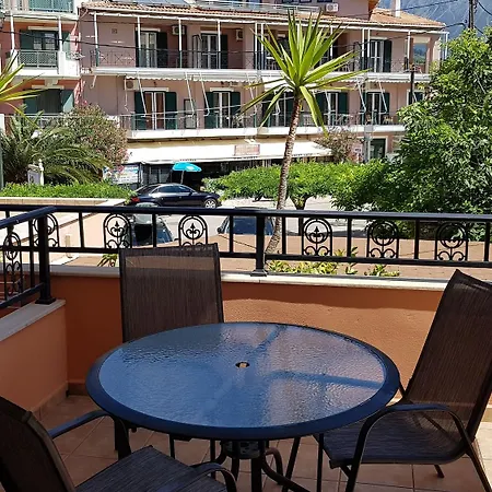 Grand Nefeli Apart-hotel Vasilikí