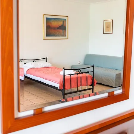 Grand Nefeli Apart-hotel 4*