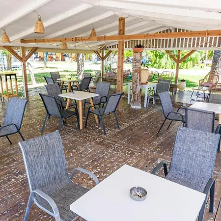 Grand Nefeli Apart-hotel 4*