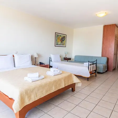 Grand Nefeli Apart-hotel 4*