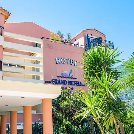 Apart-hotel Grand Nefeli 4*