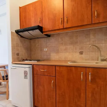 Grand Nefeli 4* Vasilikí