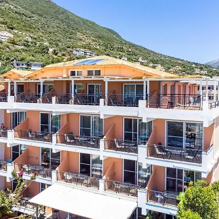 Apart-hotel Grand Nefeli 4*