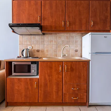 Ξενοδοχείο με διαμερίσματα Grand Nefeli