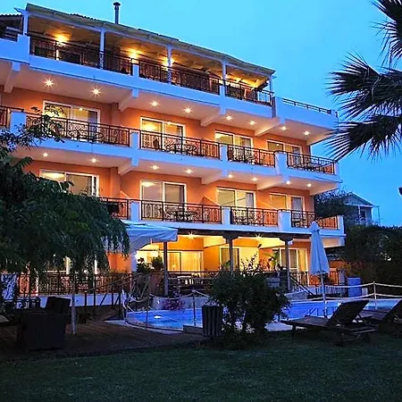 Aparthotel Grand Nefeli
