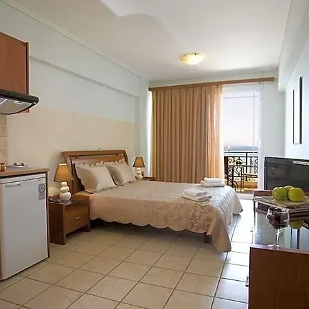 Aparthotel Grand Nefeli 4*