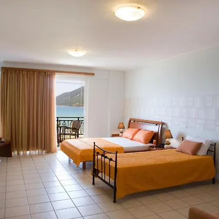 Grand Nefeli 4*