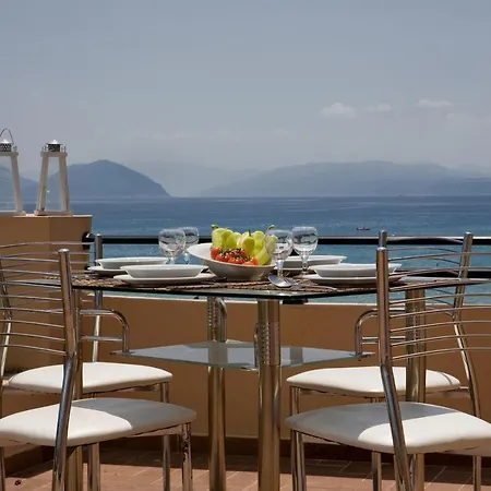 Grand Nefeli Apart-hotel Vasilikí